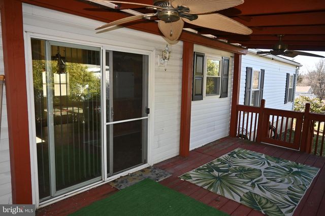 69 MAPLELEAF DR, Sellersville, PA 18960