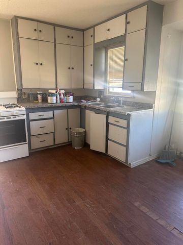 2717 40th Street, Lubbock, TX 79413