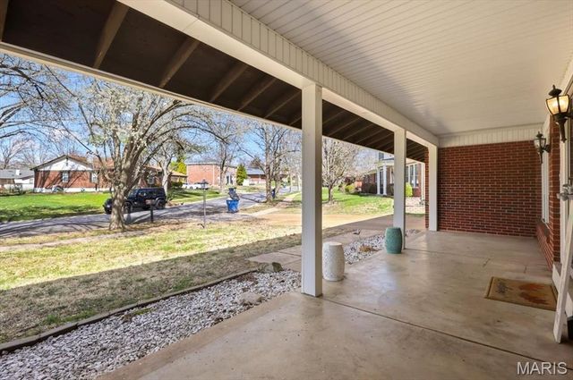 1500 Heirloom Court, St Louis, MO 63146