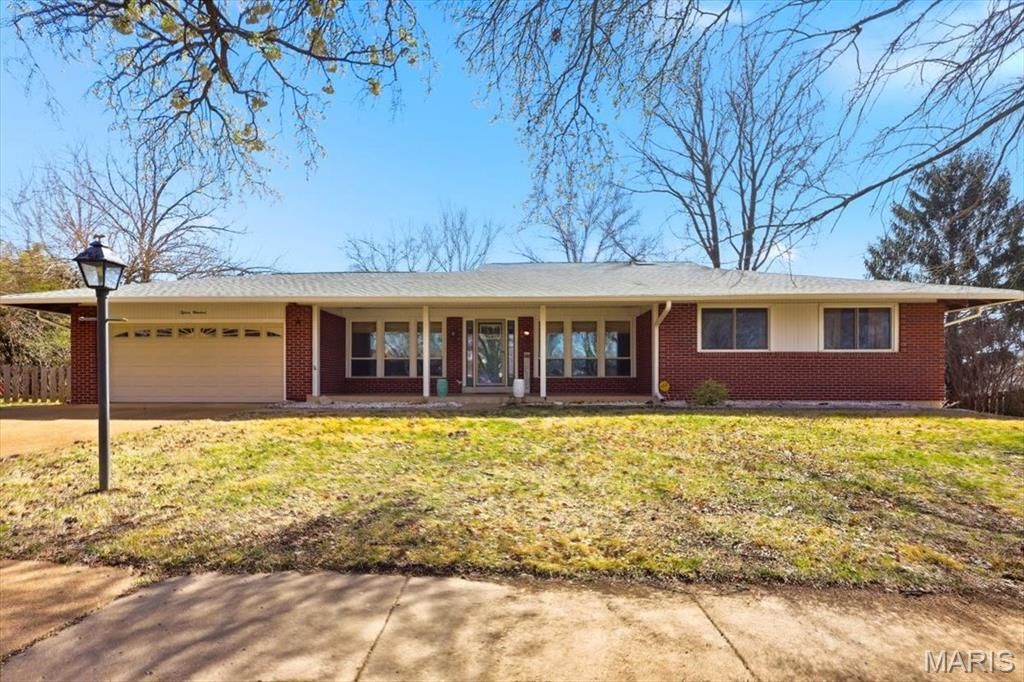 1500 Heirloom Court, St Louis, MO 63146