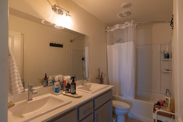 689 Coppola Court, Merced, CA 95348
