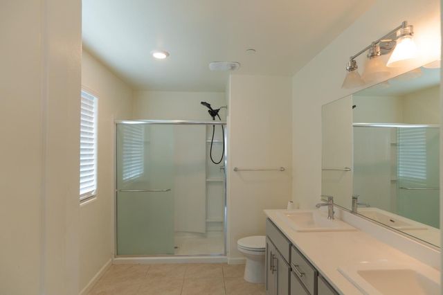 689 Coppola Court, Merced, CA 95348