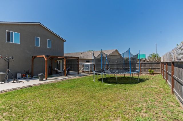 689 Coppola Court, Merced, CA 95348