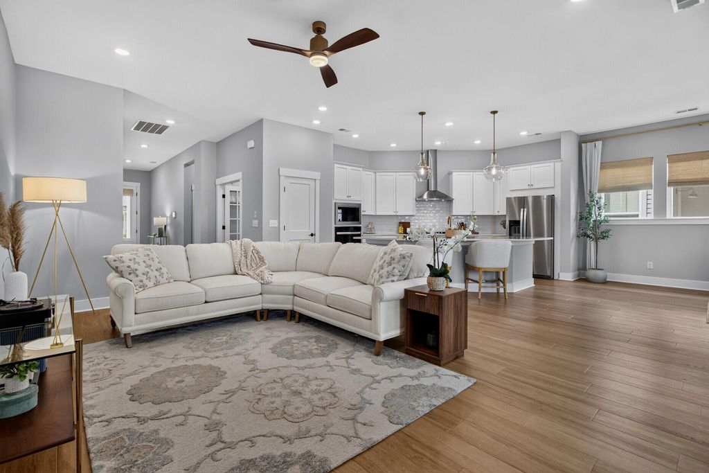 Image 12 of property listing at 500 Sound Drive, Summerville, SC 29486