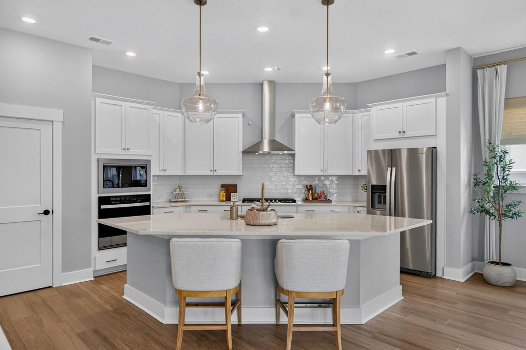 Image 13 of property listing at 500 Sound Drive, Summerville, SC 29486