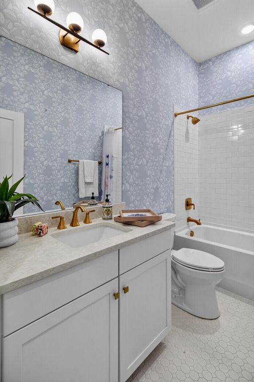 Image 32 of property listing at 500 Sound Drive, Summerville, SC 29486