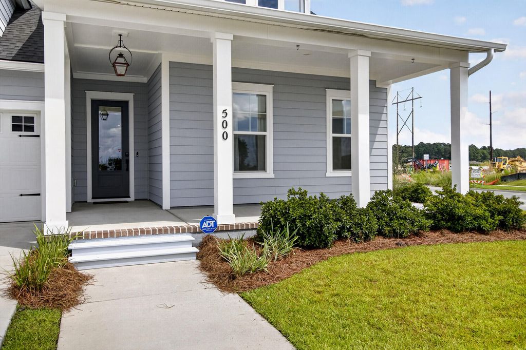 Image 4 of property listing at 500 Sound Drive, Summerville, SC 29486