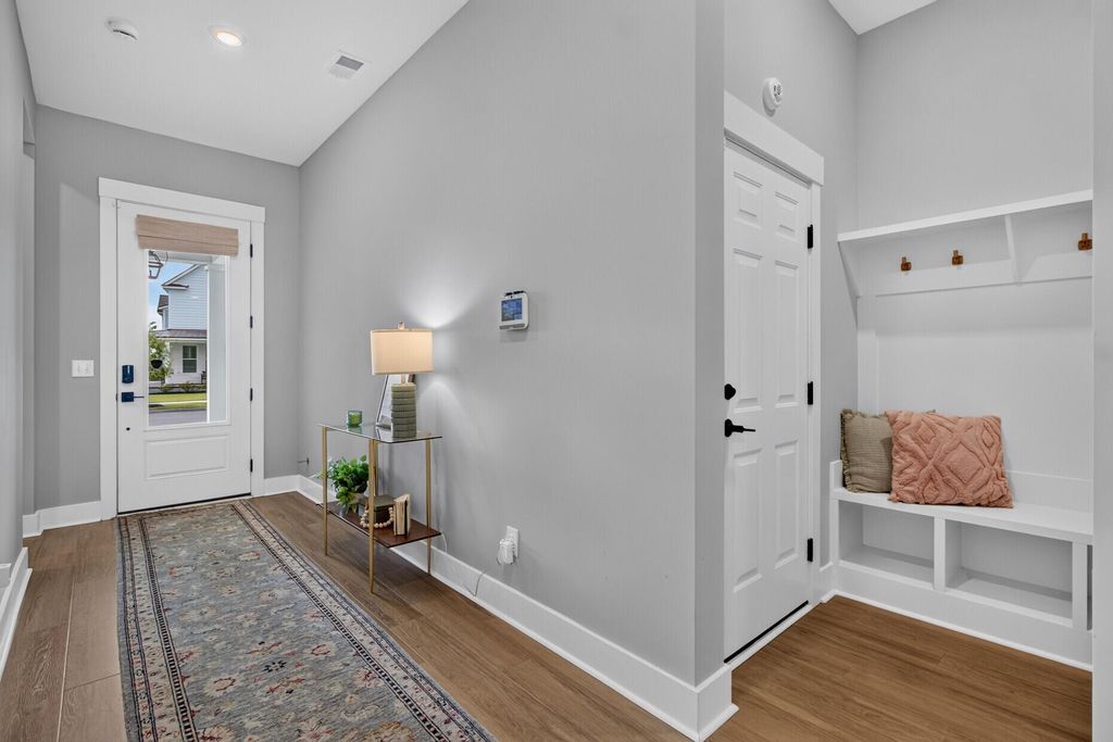 Image 6 of property listing at 500 Sound Drive, Summerville, SC 29486