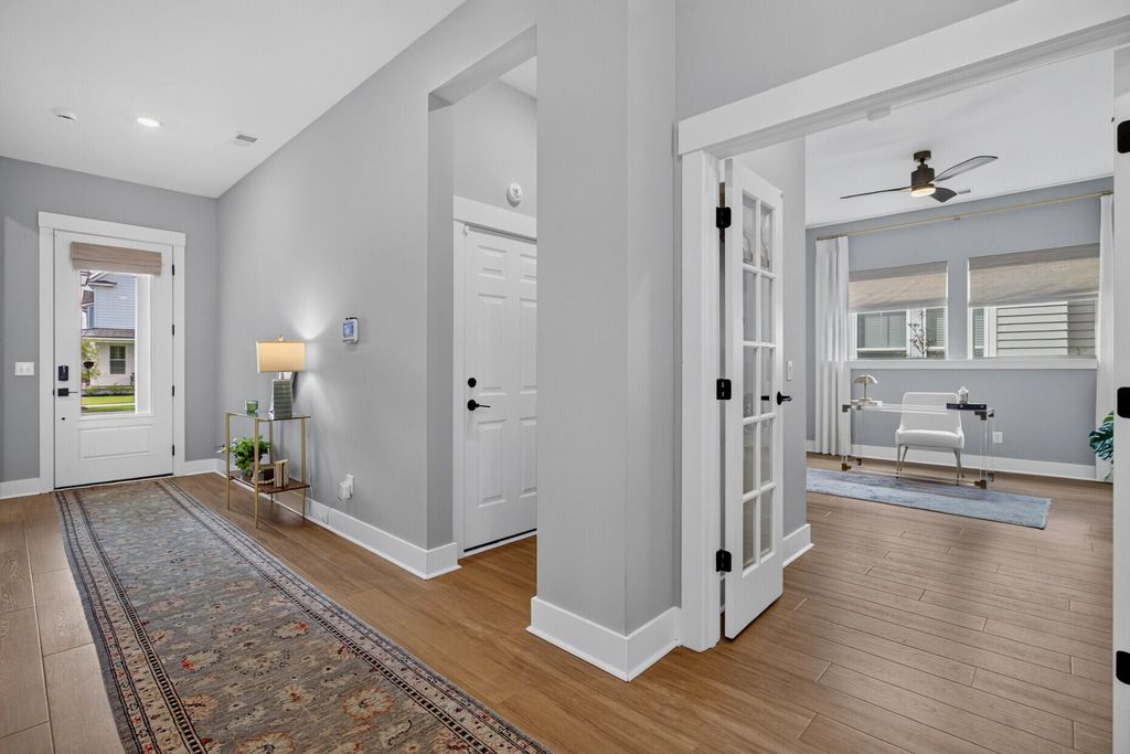Image 7 of property listing at 500 Sound Drive, Summerville, SC 29486