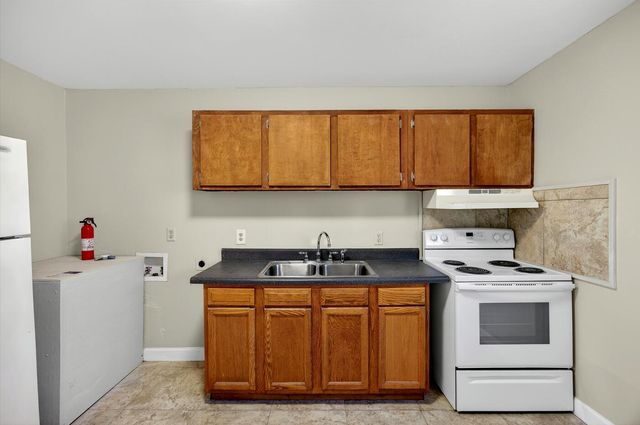 129 Congress Street Apt B, Charleston, SC 29403