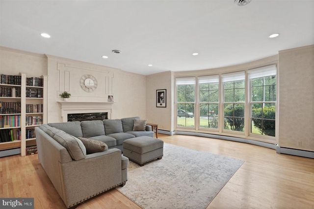 6609 WESTERN RUN DR, Baltimore, MD 21215