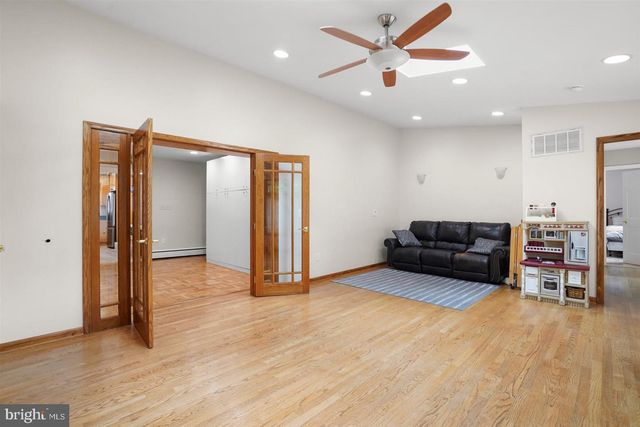 6609 WESTERN RUN DR, Baltimore, MD 21215