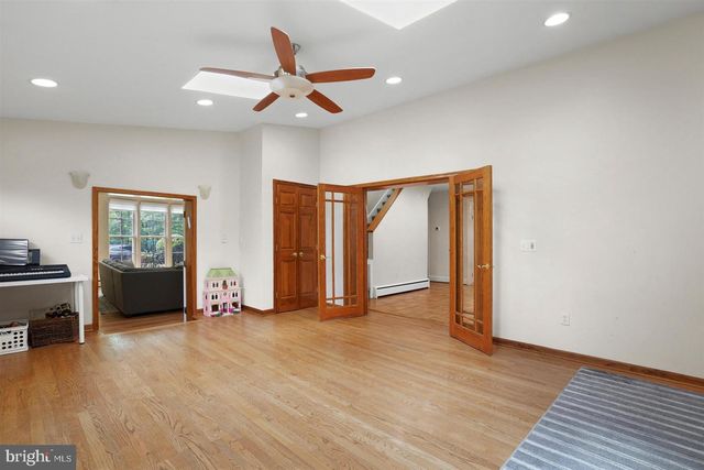 6609 WESTERN RUN DR, Baltimore, MD 21215