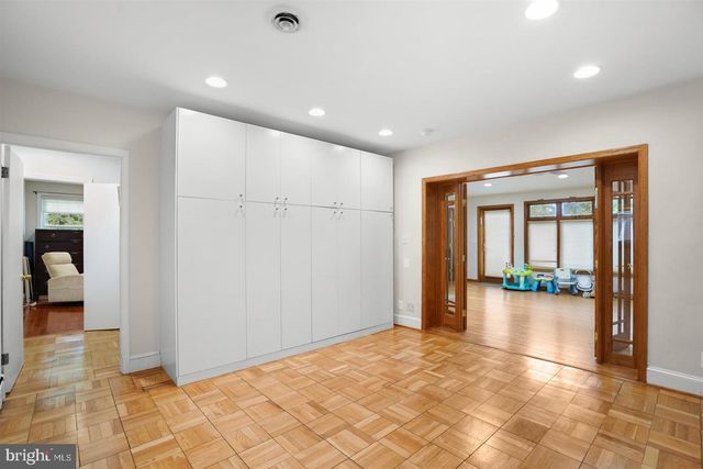 6609 WESTERN RUN DR, Baltimore, MD 21215