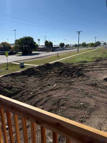 648 EAGLE CT, Box Elder, SD 57719