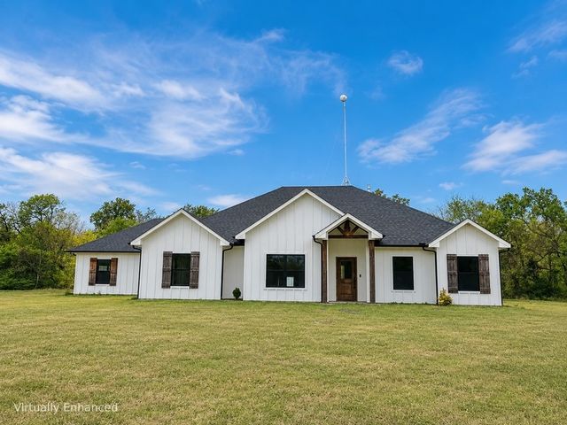 511 Interstate Highway 30 E, Sulphur Springs, TX 75482