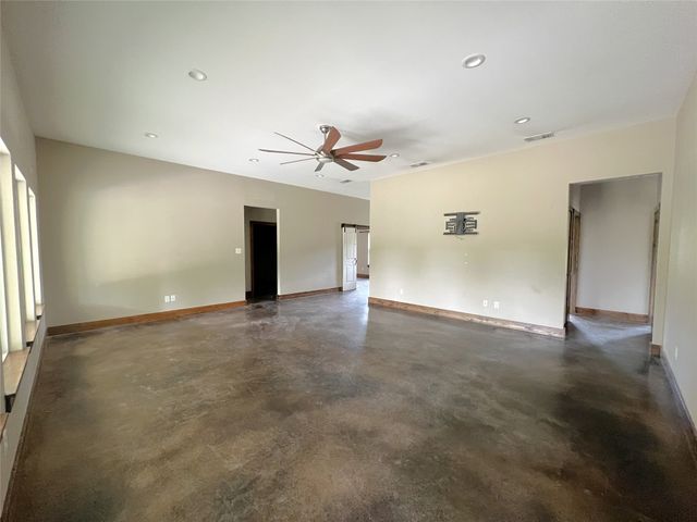 511 Interstate Highway 30 E, Sulphur Springs, TX 75482