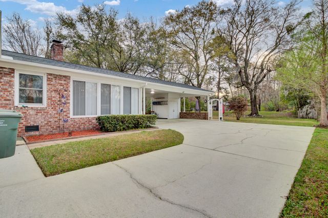 1277 Redeemer Drive, Hanahan, SC 29410