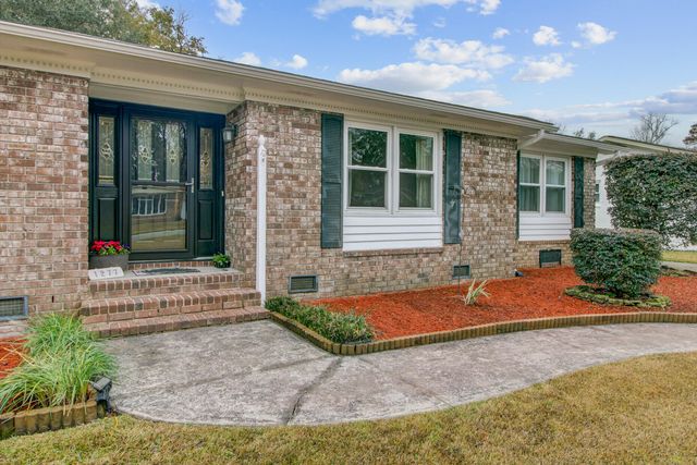 1277 Redeemer Drive, Hanahan, SC 29410