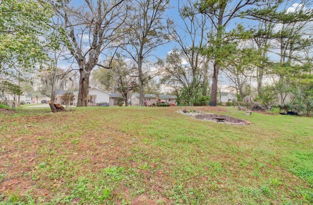 1277 Redeemer Drive, Hanahan, SC 29410