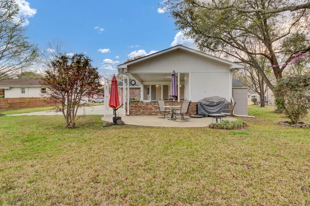 1277 Redeemer Drive, Hanahan, SC 29410