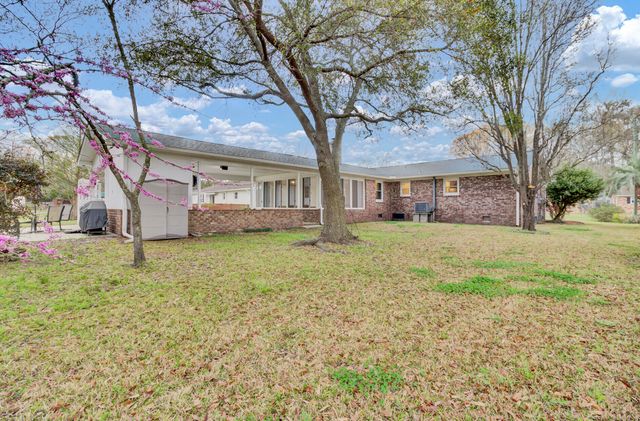 1277 Redeemer Drive, Hanahan, SC 29410