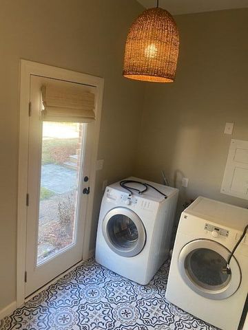 716 Longfellow Road, Charleston, SC 29407