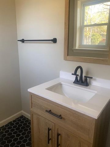 716 Longfellow Road, Charleston, SC 29407