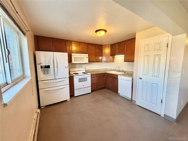 1090 S Eliot Street 101, Denver, CO 80219