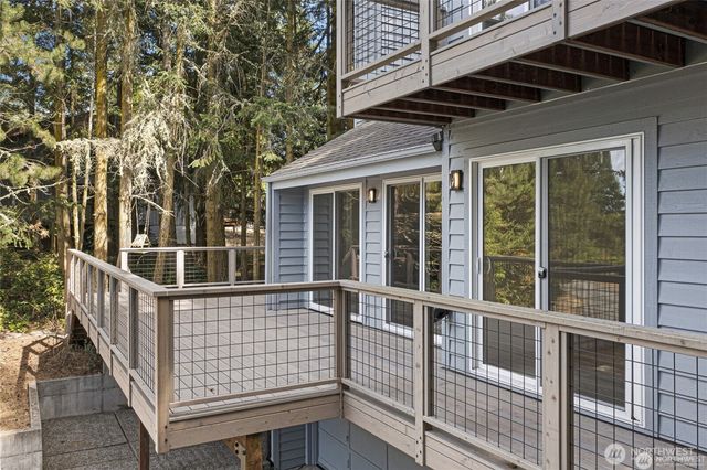 27 Dryad Place, Lopez Island, WA 98261