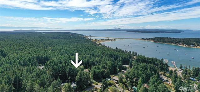 27 Dryad Place, Lopez Island, WA 98261