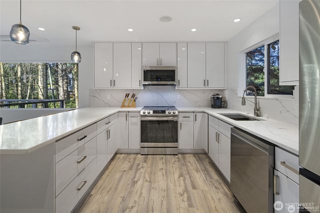 27 Dryad Place, Lopez Island, WA 98261
