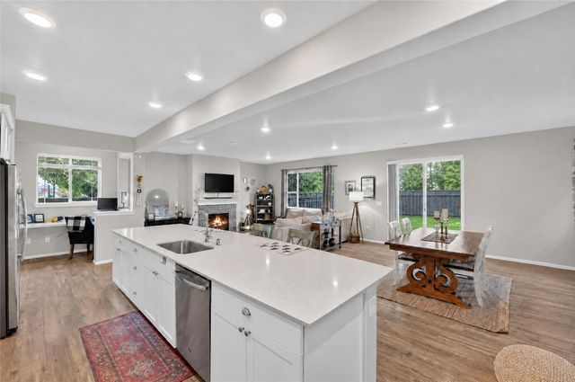 32795 Stuart Avenue SE, Black Diamond, WA 98010