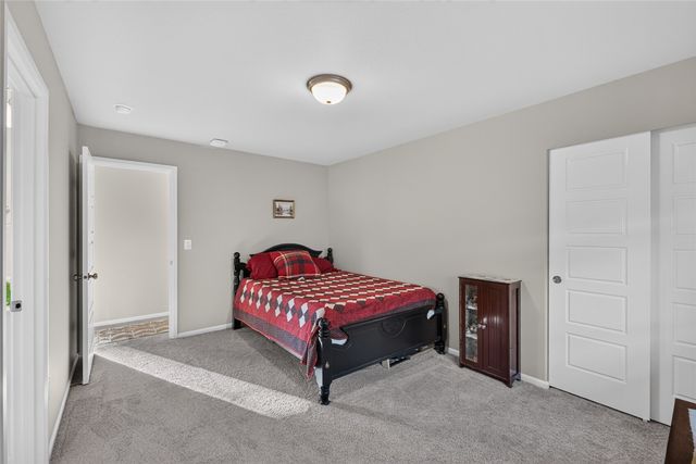 32795 Stuart Avenue SE, Black Diamond, WA 98010