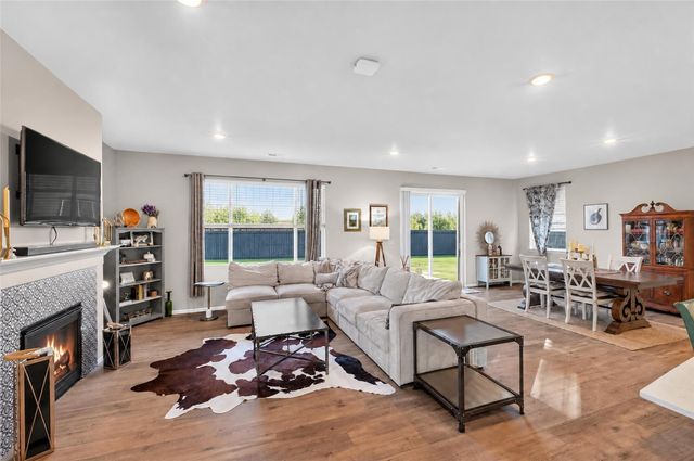 32795 Stuart Avenue SE, Black Diamond, WA 98010