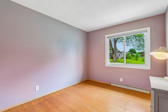 5620 Euston STREET, Greendale, WI 53129