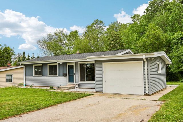 5620 Euston STREET, Greendale, WI 53129