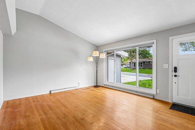 5620 Euston STREET, Greendale, WI 53129
