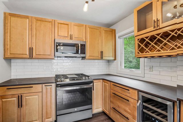 5620 Euston STREET, Greendale, WI 53129