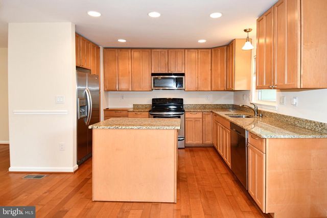 1900 BLACK OAK CT, Waldorf, MD 20601