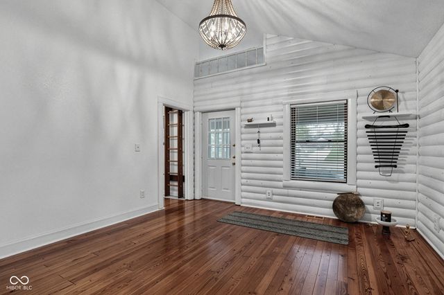 640 N Rangeline Road, Carmel, IN 46032