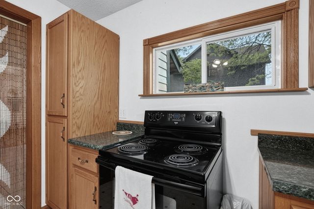 640 N Rangeline Road, Carmel, IN 46032