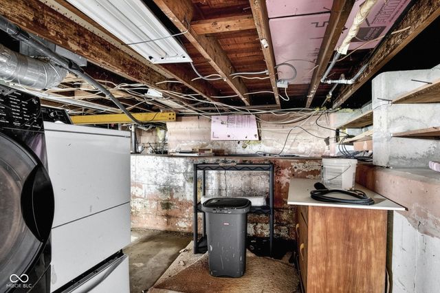 640 N Rangeline Road, Carmel, IN 46032
