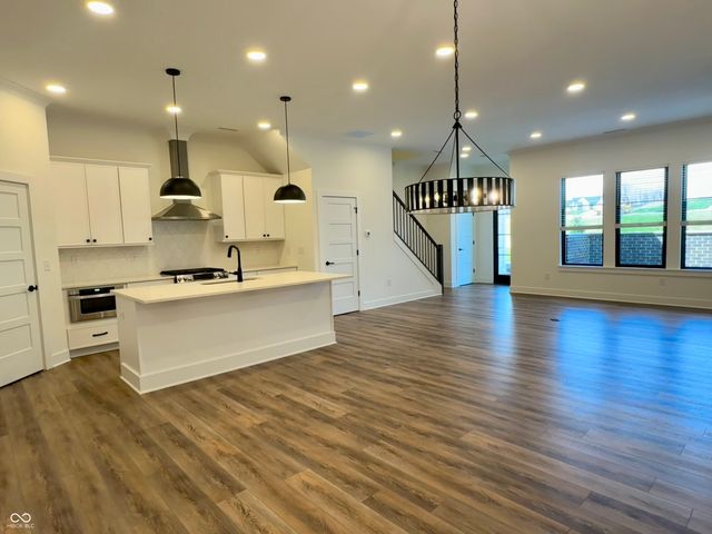 16514 Deerpath Way, Westfield, IN 46074