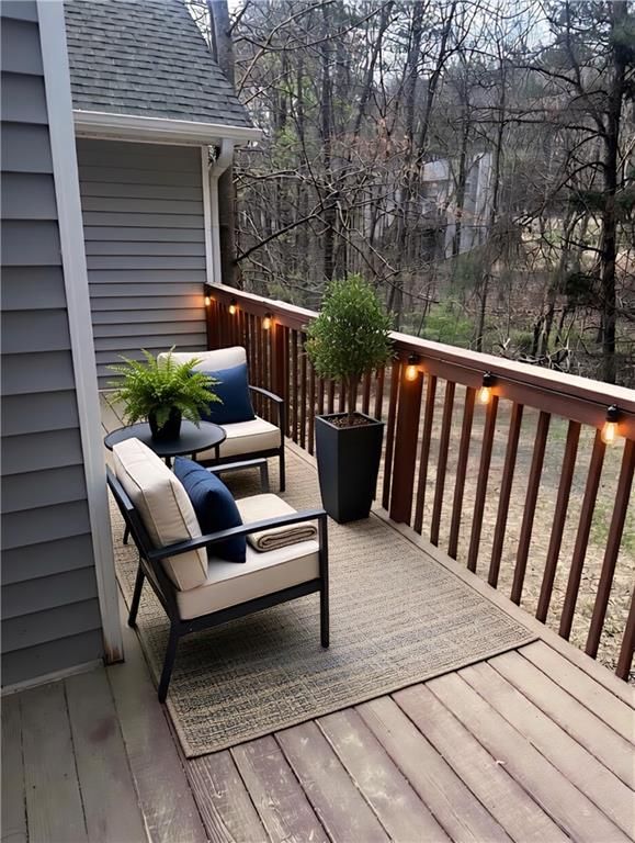 Image 20 of property listing at 2072 Amberly Crossing Lane, Dacula, GA 30019