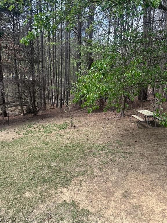 Image 21 of property listing at 2072 Amberly Crossing Lane, Dacula, GA 30019