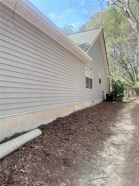 Image 23 of property listing at 2072 Amberly Crossing Lane, Dacula, GA 30019