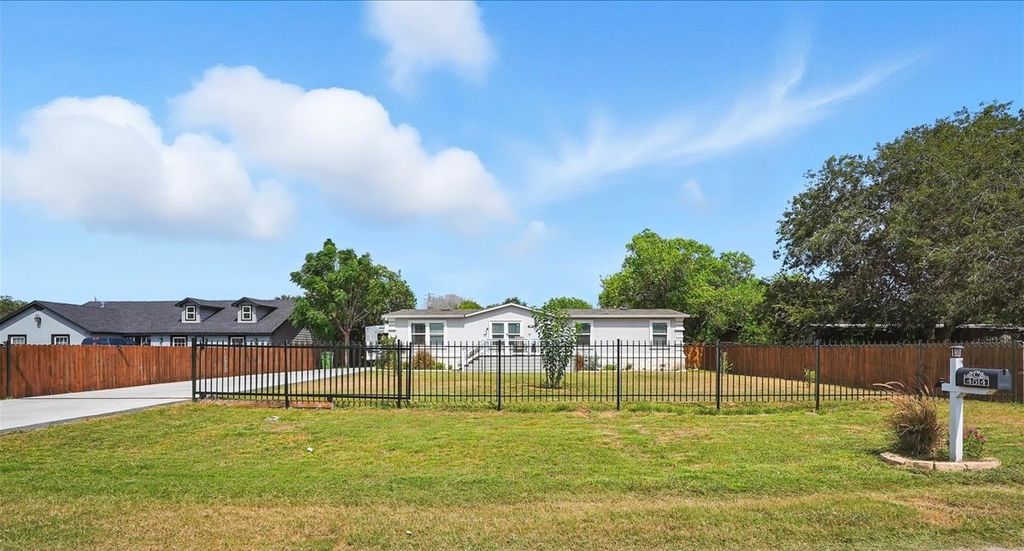 4514 Pecos, Robstown, TX 78380