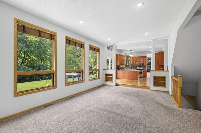 15004 Willa Court, Burnsville, MN 55306