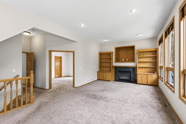 15004 Willa Court, Burnsville, MN 55306